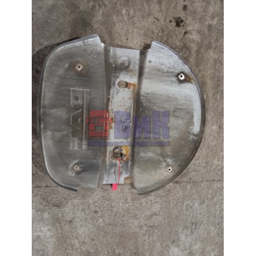 Накладка на глушитель DAF 105 900877 декоративная передняя (925) -2