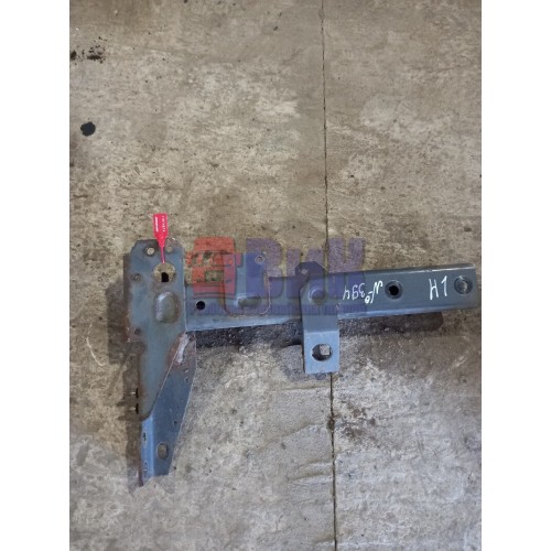 Кронштейн переднего крыла DAF 105 900877 передний LH (874)