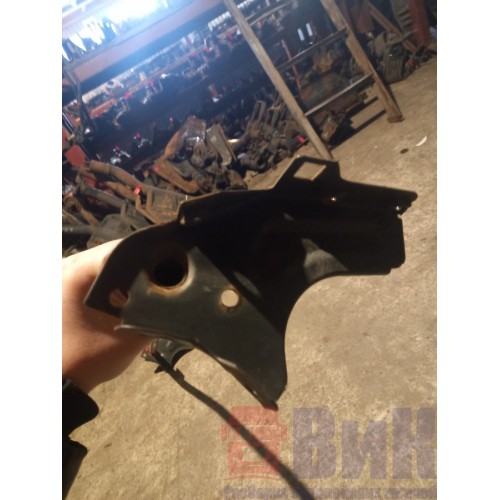 Кронштейн солнцезащитного козырька Scania 5 (830)-3