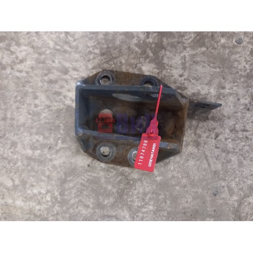 Кронштейн тяги заднего стабилизатора DAF 105 901890 LH (799)