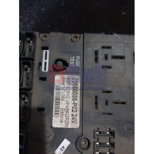 Блок предохранителей Volvo FH-12-13 (045)-2