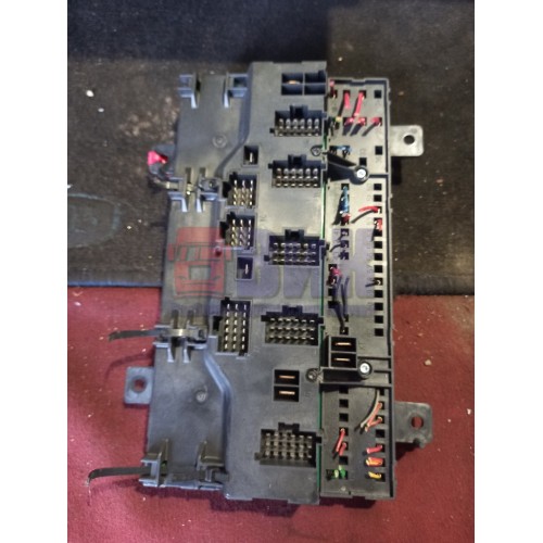 Блок предохранителей Volvo FH-12-13 (032)-2