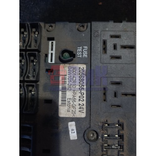 Блок предохранителей Volvo FH-12-13 (032)-3