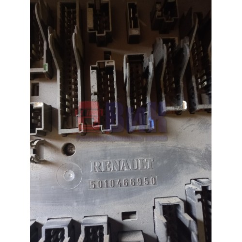 Блок предохранителей Renault Premium DCI-420 (006)-4