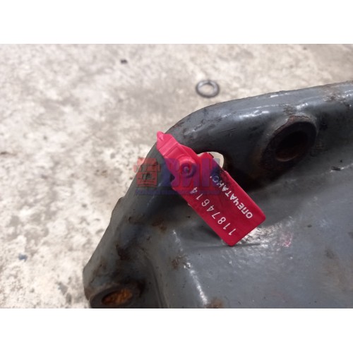 Кронштейн (проставка) ГУРа Volvo FM 657966 (614)-2