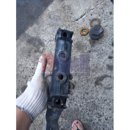 Кронштейн переднего крыла Renault Premium 037929 DXI передний LH (215) -1