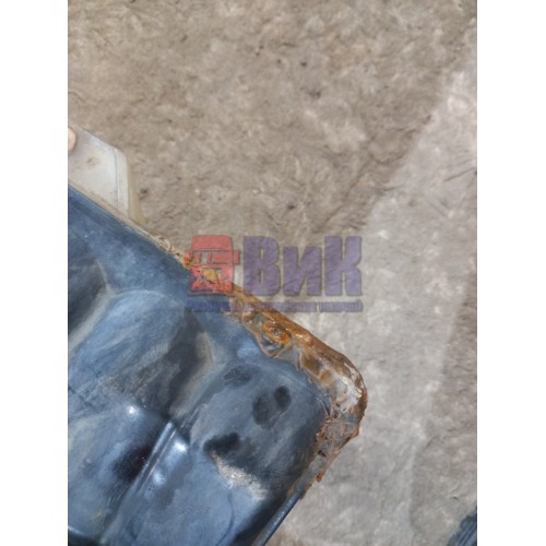 Бак расширительный DAF 85 CF 620602 с крышкой (с дефектом) (522) -3