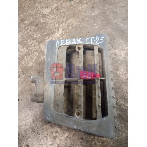 Кронштейн подножки нижней DAF 85 CF 620602 LH (498)