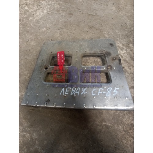 Накладка на подножку нижнюю DAF 85 CF 620602 LH (497)
