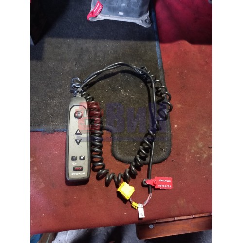 Пульт управления подвеской Renault Premium (496)