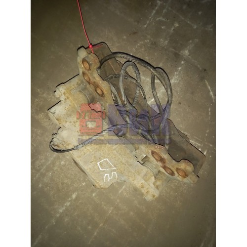 Суппорт Renault DXI MERITOR передний RH (127)