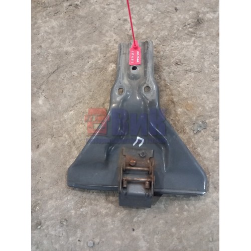 Кронштейн переднего крыла Scania R440 248722 нижний RH (357)