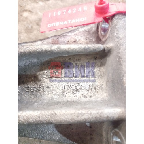 Кронштейн радиатора Scania R440 248722 (246)-1