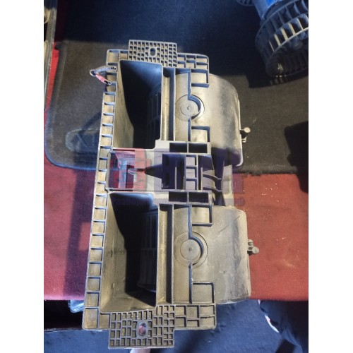 Моторчик отопителя (печки) Renault Premium DXI 11 в корпусе (046)-3