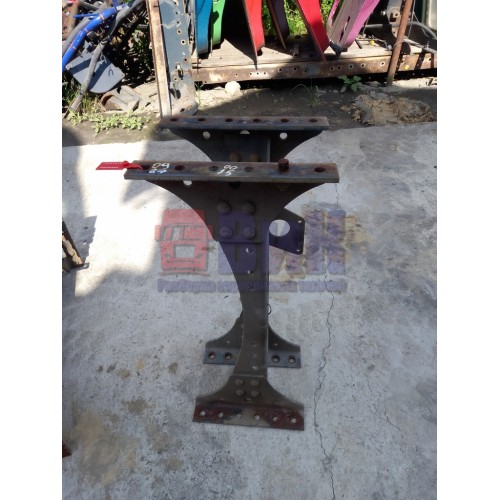 Траверса Mercedes центральная (035)-2