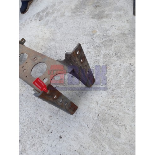 Траверса Mercedes центральная (036)-3