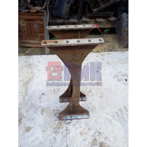 Траверса Mercedes центральная (040)