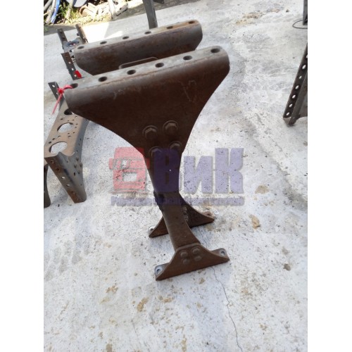 Траверса Mercedes центральная (040)-3