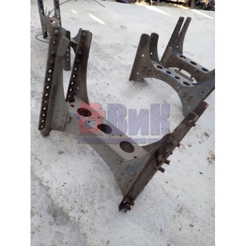 Траверса Mercedes центральная (034)-5