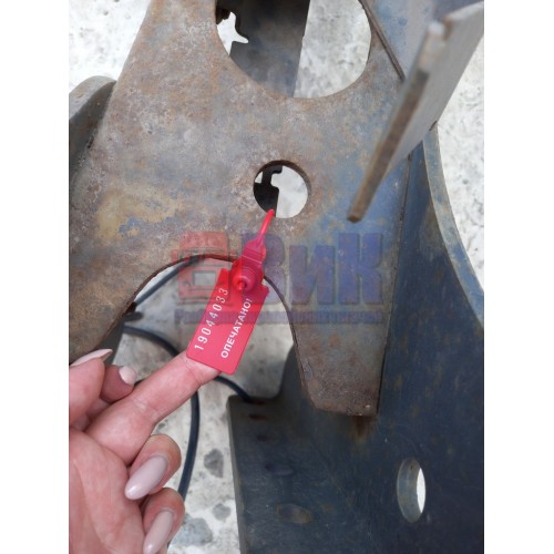 Траверса Mercedes центральная (033)-3