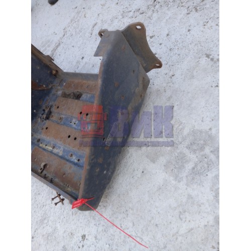 Ящик АКБ MAN (узкий) (010)-3