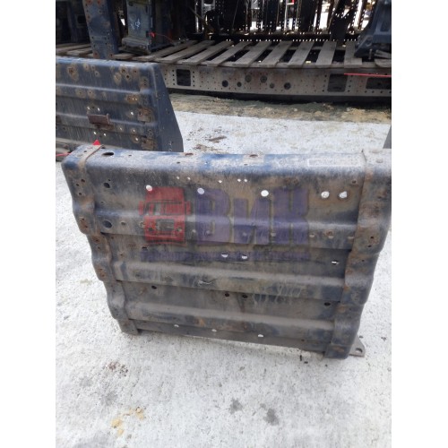 Ящик АКБ MAN (узкий) с прижимом (281)-4