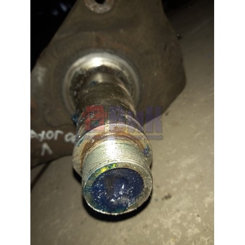 Цапфа (кулак поворотный) Mercedes (конус подшипника) LH (865) -3