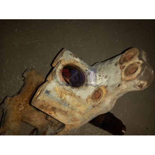 Цапфа (кулак поворотный) Mercedes (конус подшипника) RH (867) -1