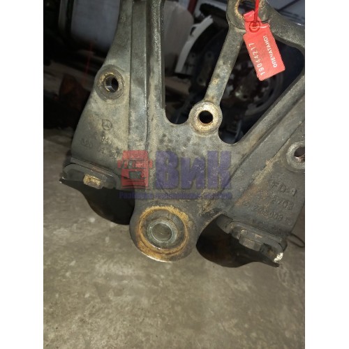 Траверса Mercedes Actros 987958 под двигатель (217)-2