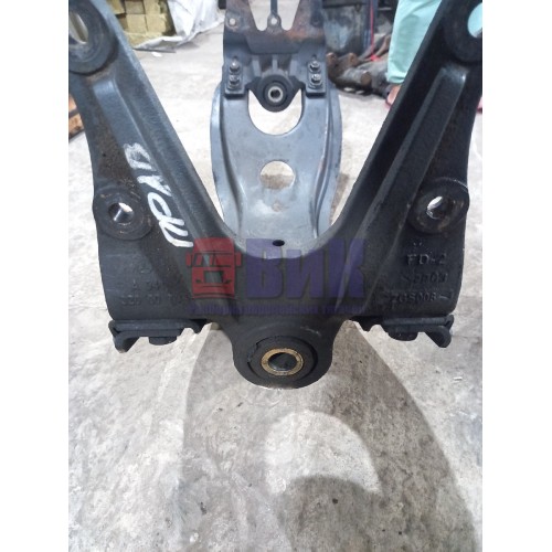 Траверса Mercedes Actros 987958 под двигатель (217)-3