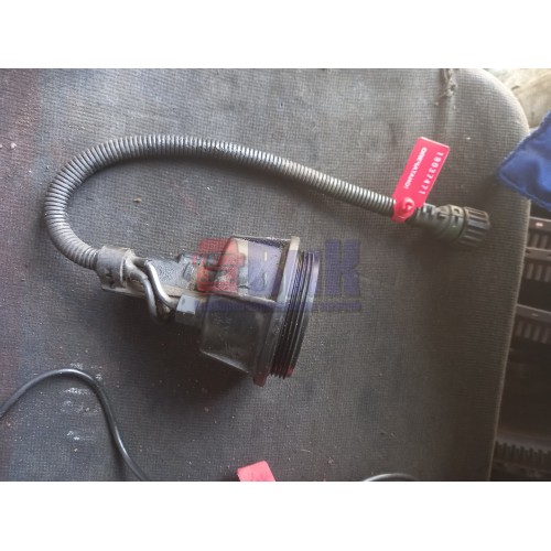 Стакан топливный Volvo D12/13 без подогрева (471)