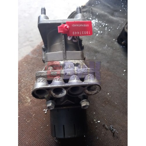 Кран главный тормозной Renault Premium DXI-11 (449)-4