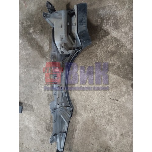 Подножка верхняя Renault T460 001057 с продолжением кабины LH (982)-1