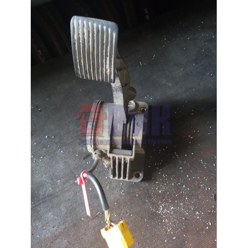 Педаль газа Mercedes Actros 987958 (435)-5