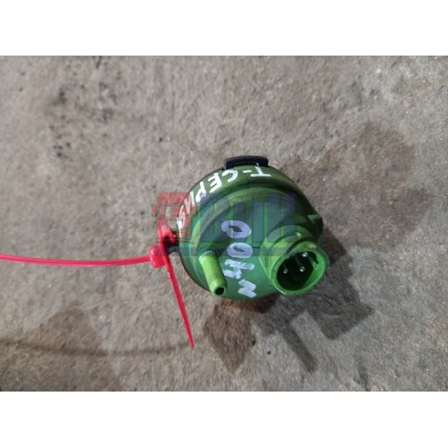 Датчик давления воздуха Renault T460 001057 (засоренности воздушного фильтра) (922)