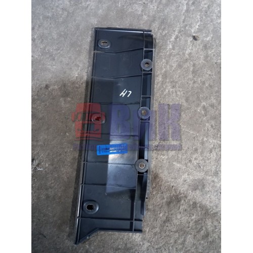 Накладка инструментального ящика Mercedes Actros 987958 внутренняя LH (334)