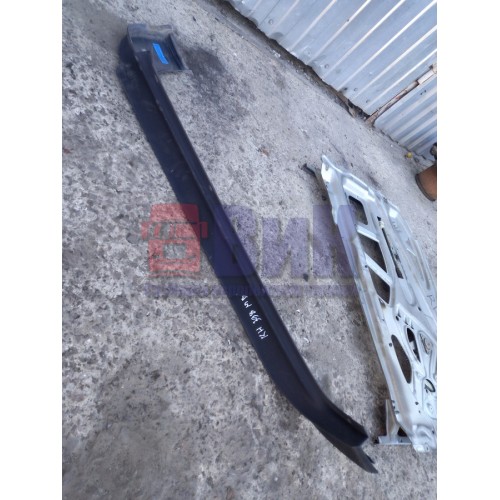 Накладка на стойку стекла Mercedes Actros 987958 наружняя RH (326)-1