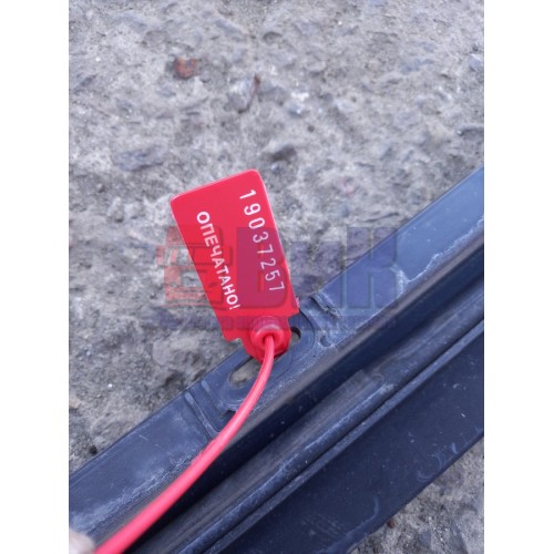 Молдинг кабины Mercedes Actros 987958 RH (257)-1