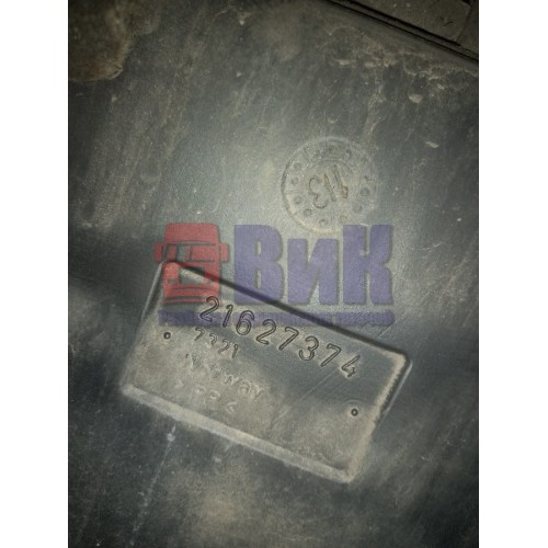 Патрубок воздушного фильтра Renault T460 001057 в сборе с кронштейном (785)-1