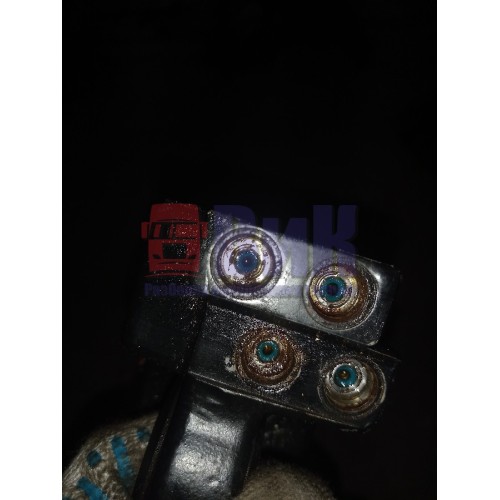 Цилиндр подъема кабины Renault T460 001057 LH с деф. (761)-2