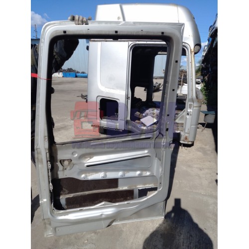 Каркас двери Mercedes Actros 987958 RH (253)-5