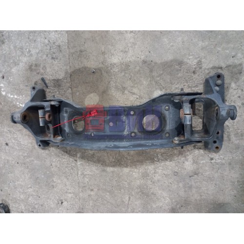 Траверса (кронштейн передних рессор) Renault T460 001057 (896)