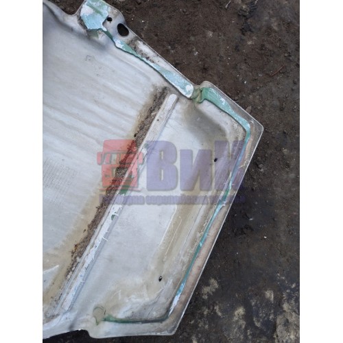 Накладка кабины Iveco Stralis 439048 RH (309)-1