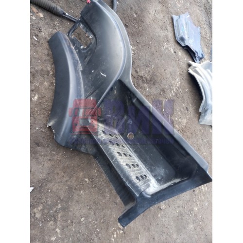 Подножка кабины Iveco Stralis 439048 (без ручки) деф. RH (229)