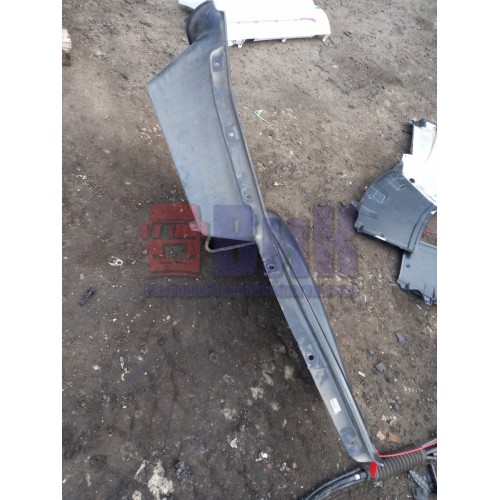 Подножка кабины Iveco Stralis 439048 (без ручки) деф. RH (229)-1