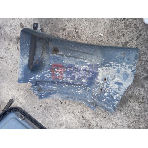 Подкрылок под кабину RH Iveco stralis 439048 (307)-4