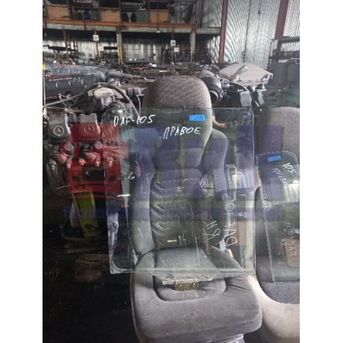 Стекло двери (основное) DAF 105 920032 RH (148)