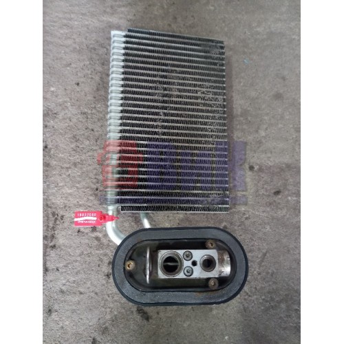 Испаритель кондиционера DAF с клапаном  (590)