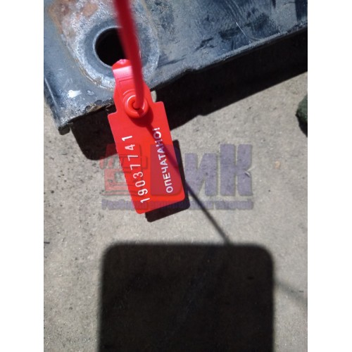 Кронштейн решетки радиатора Volvo FH 12 с сеткой (741)-2