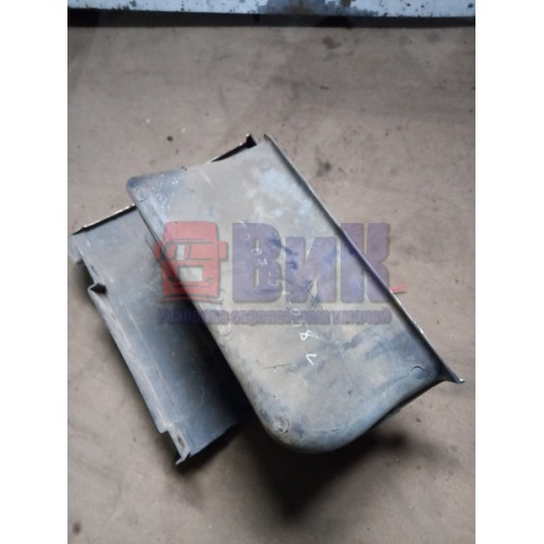 Подножка нижняя Volvo FH 12 LH (734)-2